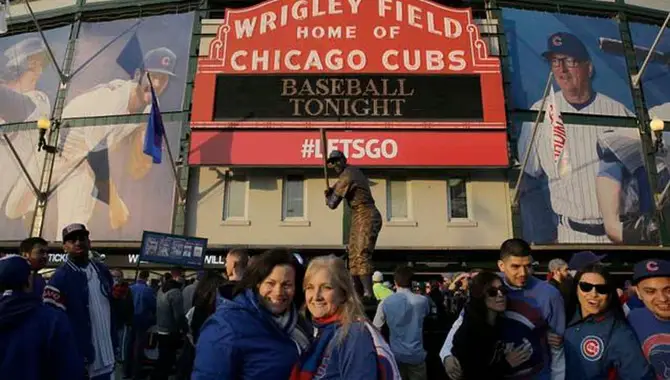 Legalities of Wrigley Field Marquee Font
