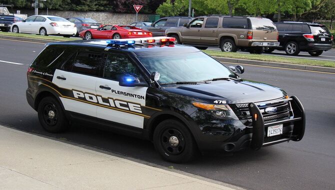 Benefits Of Using Eye-Catching  Fonts For Police Car